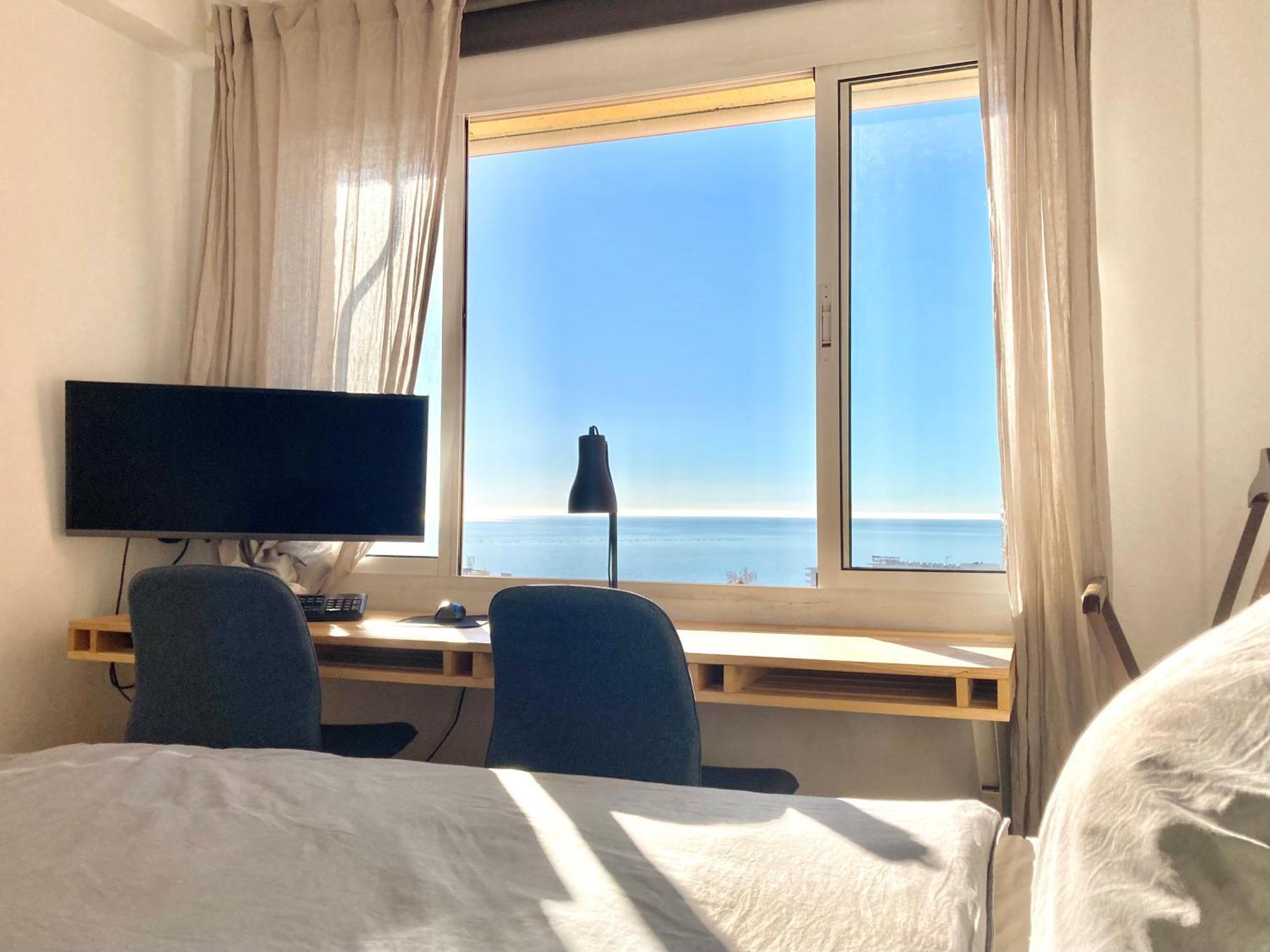 Beautiful Mediterranean Views In Central Torremolinos Bagian luar foto